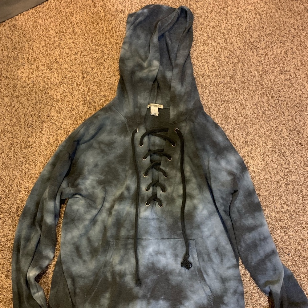 Forever 21 tie dye hooded sweatshirt